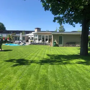 Maison Saint Tropez Frühstückspension Eindhoven